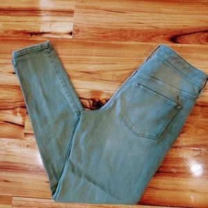 Last Chance ! Mossimo High Rise Skinny Jeans